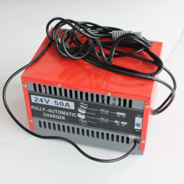 bazarový paletový vozík elektrický HELI CBD20ELB nabíjecí automat