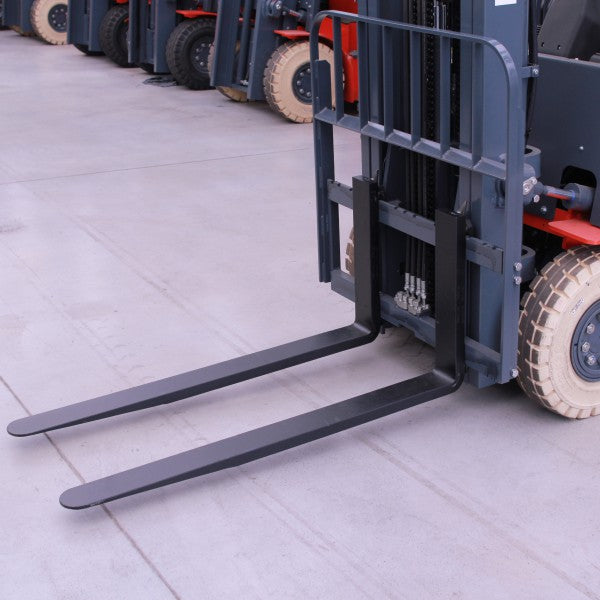 nosná vidlice nosnost 1500 až 1800 kg; 900 mm