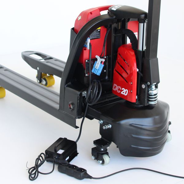 paletový vozík elektrický lithiový HELI CBD20J-LI-S nabíjení ve vozíku