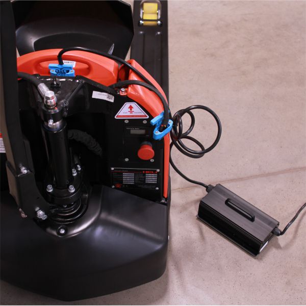 paletový vozík elektrický HELI CBD20J-LI3 lithiový nabíjení v paletovému vozíku