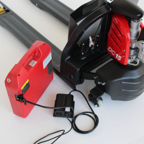 paletový vozík elektrický HELI CBD15J-LI-S nabíjení s baterií mimo vozík