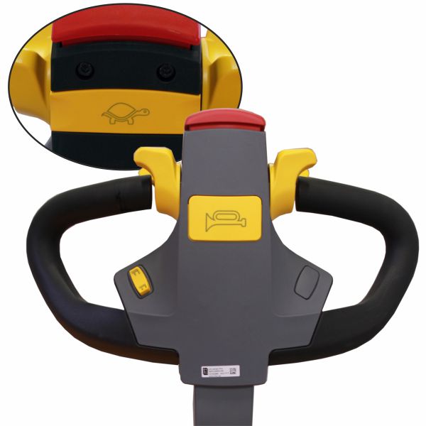 vysokozdvižný vozík elektrický CDD1530R