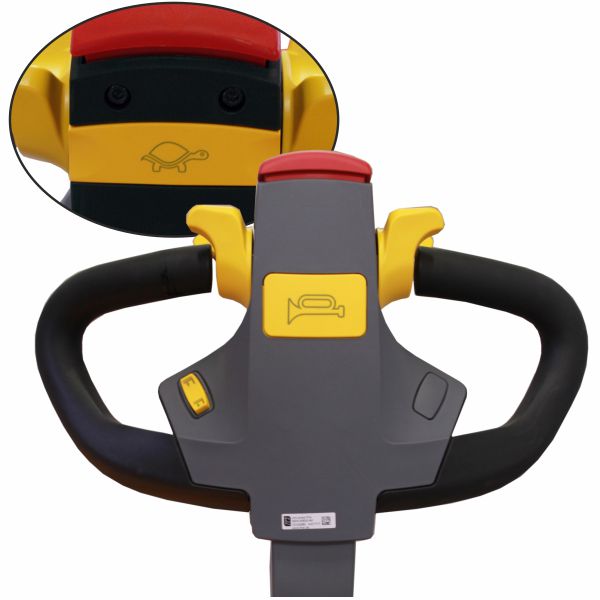 vysokozdvižný vozík elektrický CDD1535R