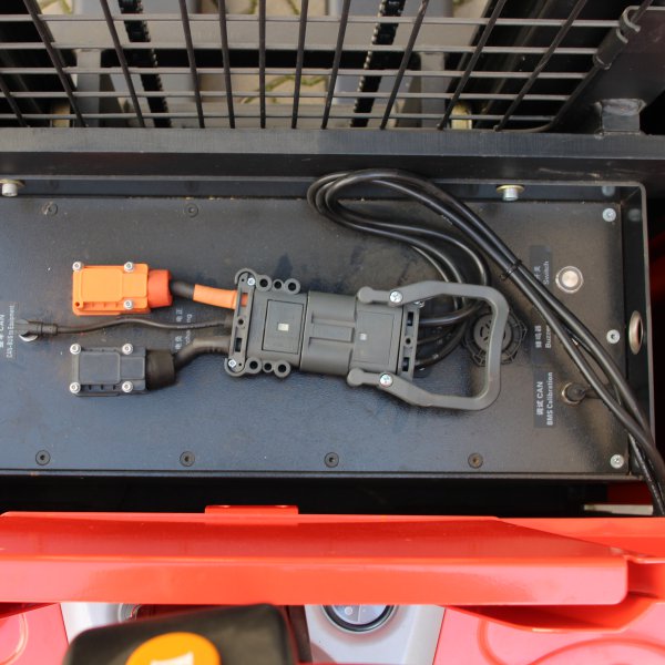 bazarový vysokozdvižný vozík elektrický HELI CDD155EP-LI