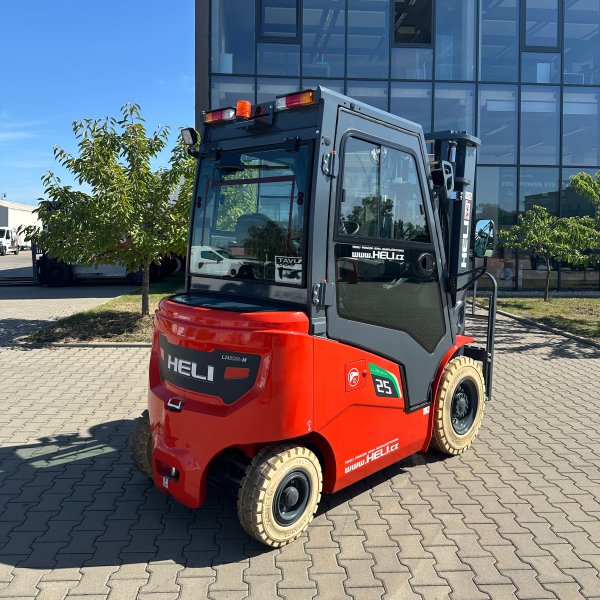 Elektrický čtyřkolový vozík HELI řady G2 s LI-ION baterií, nosnost 2,5 t S10