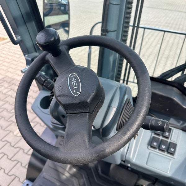 vysokozdvižný vozík čelní elektrický čtyřkolový HELI řady H4 s LI-ION baterií, nosnost 3,5 t skladový
